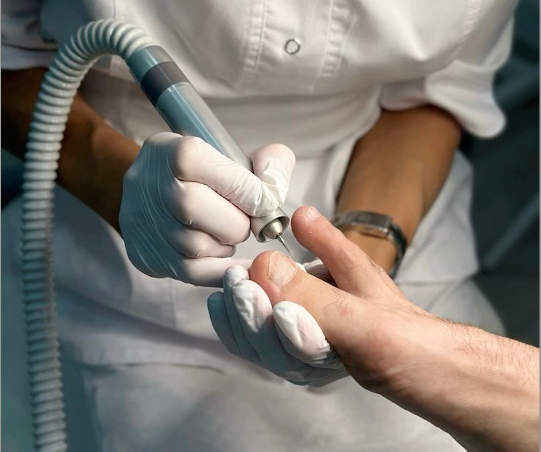 PODOLOGÍA Y PODIATRÍA